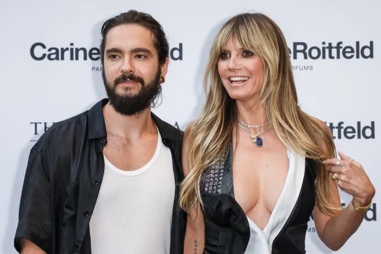 HEIDI KLUM PLIJENILA POZORNOST U PARIZU: Slavna menekenka osvanula u haljini s besramno dubokim dekolteom