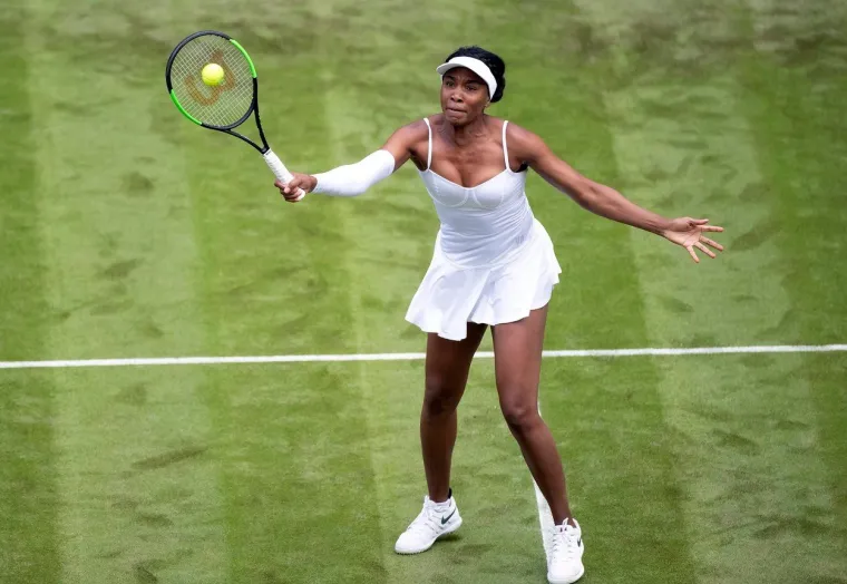 VENUS ZAPREPASTILA WIMBLEDON PROVOKATIVNIM IZDANJEM: Čim se pojavila na terenu jedan detalj svima je odmah zapeo za oko