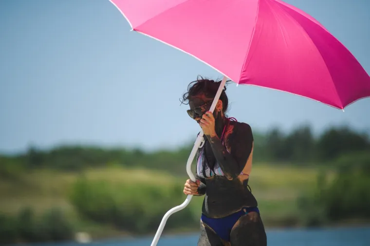 Goli u blatu: Postoji dobar razlog zašto turisti hrle na najpoznatiju ninsku plažu