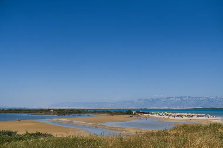 Goli u blatu: Postoji dobar razlog zašto turisti hrle na najpoznatiju ninsku plažu