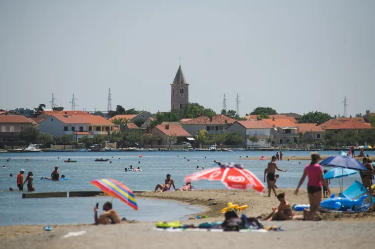 Goli u blatu: Postoji dobar razlog za&scaron;to turisti hrle na najpoznatiju ninsku plažu