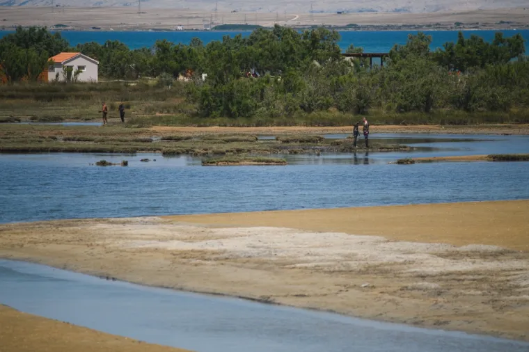 Goli u blatu: Postoji dobar razlog za&scaron;to turisti hrle na najpoznatiju ninsku plažu
