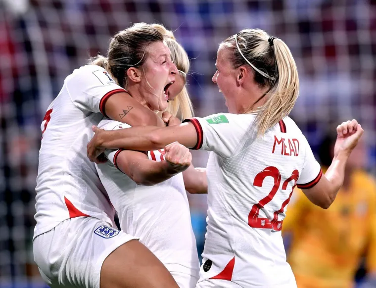 NOĆ KAD SU ENGLESKINJE PLAKALE: Čista emocija na ženskom SP-u