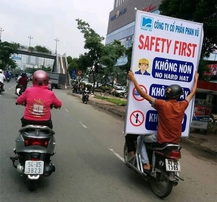 UZ DUŽNO PO&Scaron;TOVANJE, NISU NORMALNI: Kad se ove ruke slože, može se samo poginuti. No, imali su sreće...