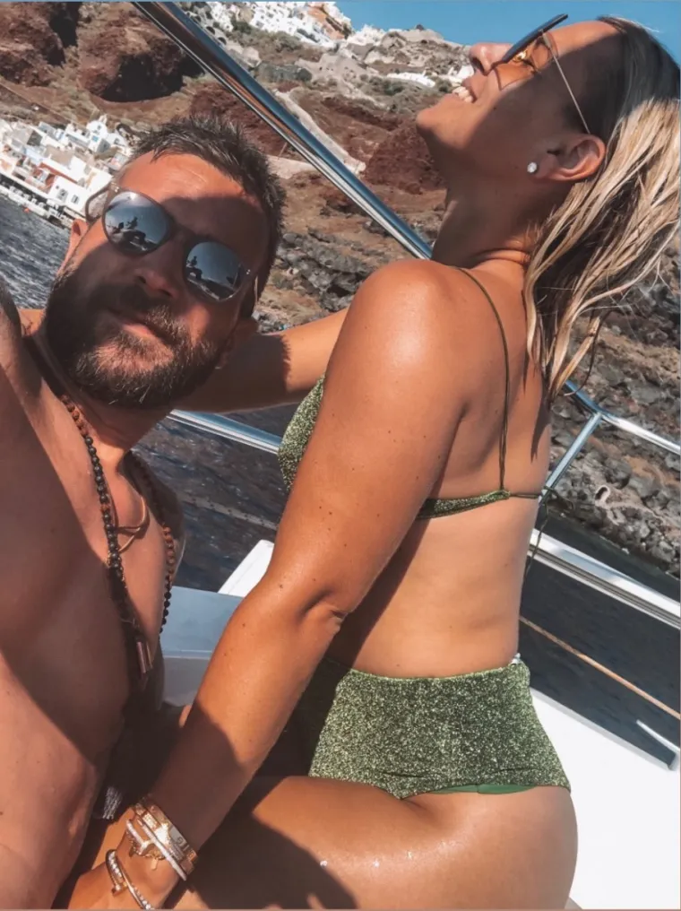 Slovačka tenisačica Dominika Cibulkova ne sudjeluje ove godine na Wimbledonu, pa je otišla na raskošan odmor odakle šalje fotografije koje golicaju maštu...