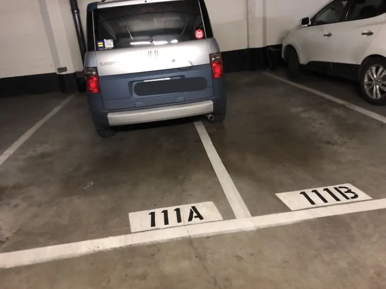 "Moje parking mjesto je 111B. Na 111A je šup** od mog susjeda."