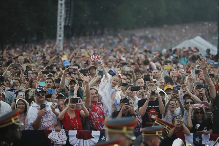 Trump nije &scaron;tedio, pogledajte kako je izlegala 'njegova' proslava 4. srpnja