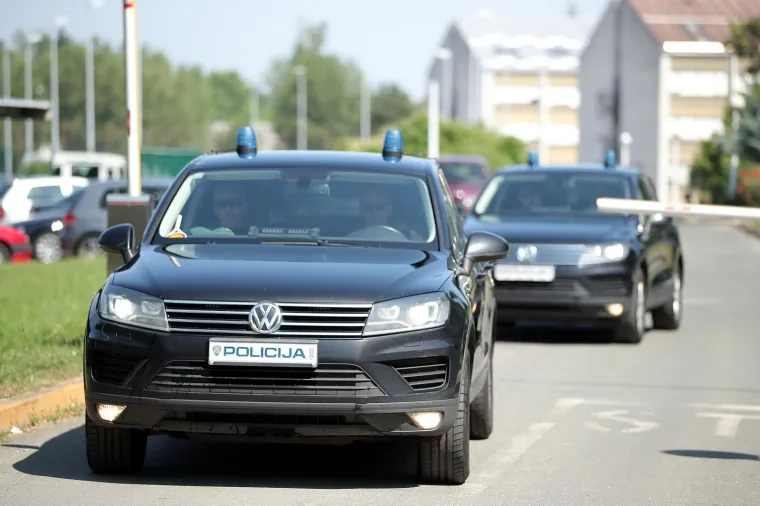 Prve fotografije uhićenih u aferi Tebra! Neki su se skrivali, a neki na ispitivanje do&scaron;li s osmijehom na licu