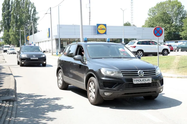 Prve fotografije uhićenih u aferi Tebra! Neki su se skrivali, a neki na ispitivanje do&scaron;li s osmijehom na licu