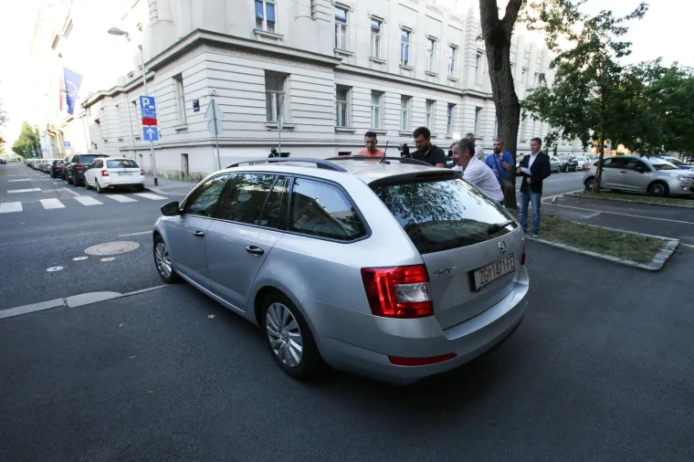 Prve fotografije uhićenih u aferi Tebra! Neki su se skrivali, a neki na ispitivanje do&scaron;li s osmijehom na licu