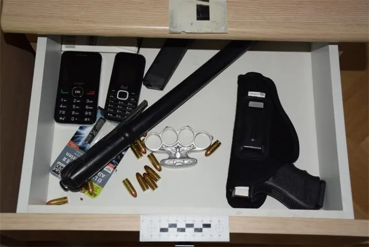 23 osobe osumnjičene da su se radi počinjenja različitih kaznenih djela, u razdoblju od dvije godine, udružili u zločinačko udruženje