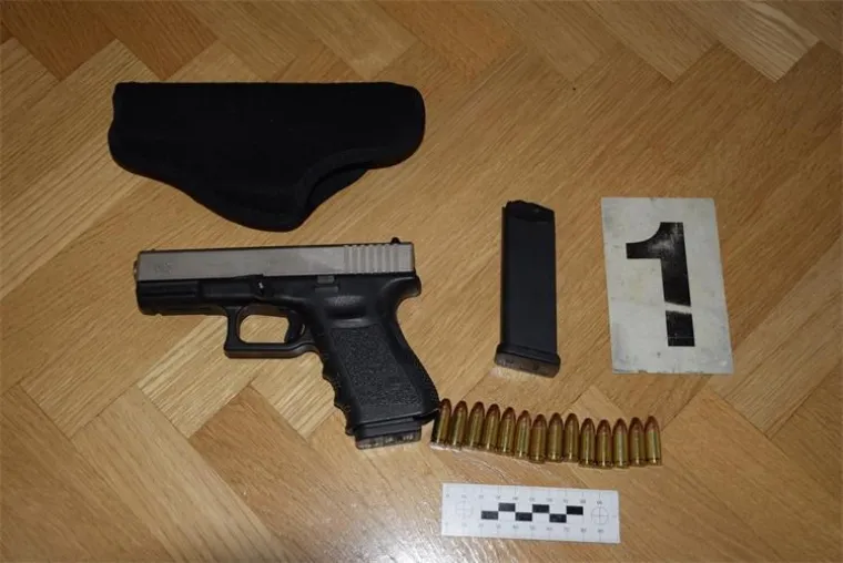 23 osobe osumnjičene da su se radi počinjenja različitih kaznenih djela, u razdoblju od dvije godine, udružili u zločinačko udruženje