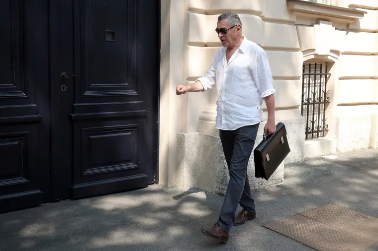 Dolazak osumnjičenih u akciji Tebra na ispitivanje u USKOK