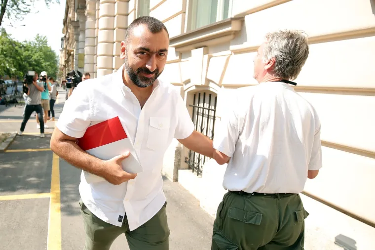 Dolazak osumnjičenih u akciji Tebra na ispitivanje u USKOK