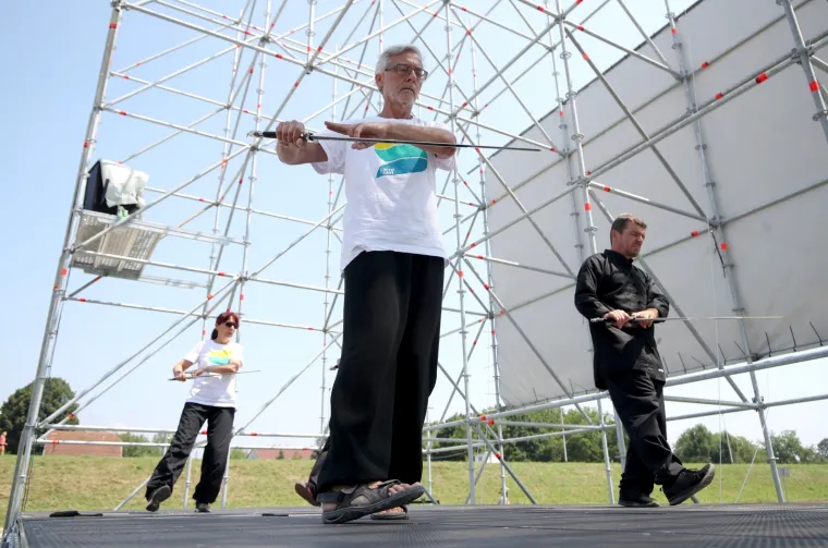 Nakon odgađanja starta, otkazan i jutarnji program Ljeta na Savi jer građani, navodno, nisu zainteresirani