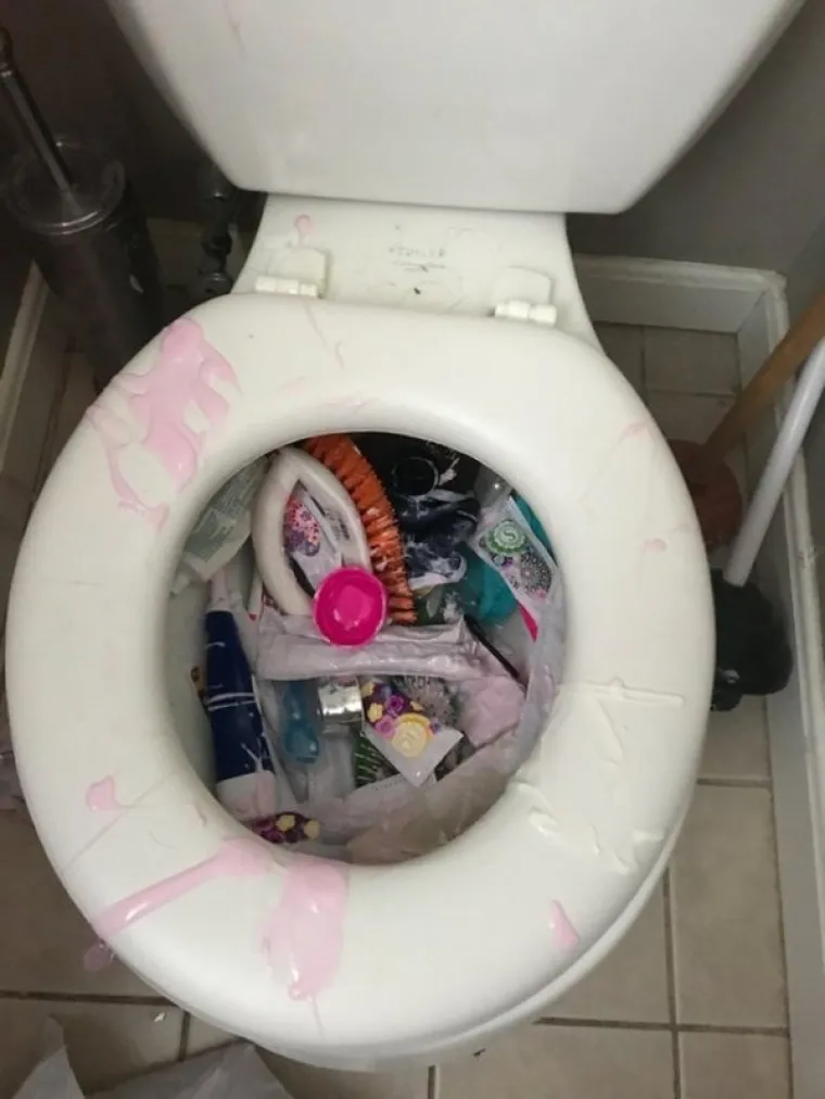 RODITELJI NA RUBU ŽIVČANOG SLOMA: Ovi klinci prava su noćna mora, je li vam poznato?