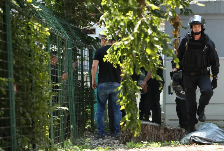 KAOS U SLOVENIJI: Boysi se obračunali s policijom, pogledajte kako je izgledala drama uoči utakmice