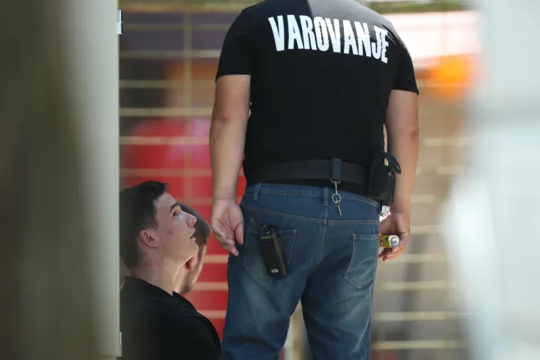 KAOS U SLOVENIJI: Boysi se obračunali s policijom, pogledajte kako je izgledala drama uoči utakmice