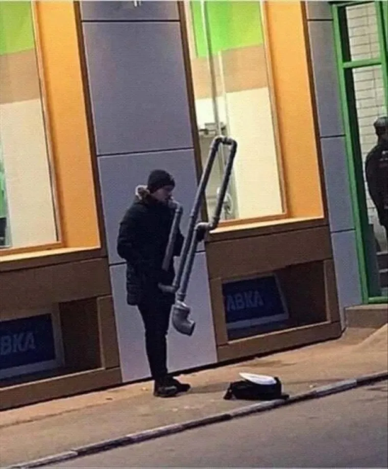 GENIJALNO SNALAŽLJIVI ILI POTPUNO SUMANUTI: Sud prepu&scaron;tamo vama, ali samo ćemo reći da im sigurnost nije na prvom mjestu