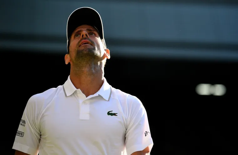 Može Novak Đoković biti pobjednik Wimbledona sto puta, no pravila su pravila.