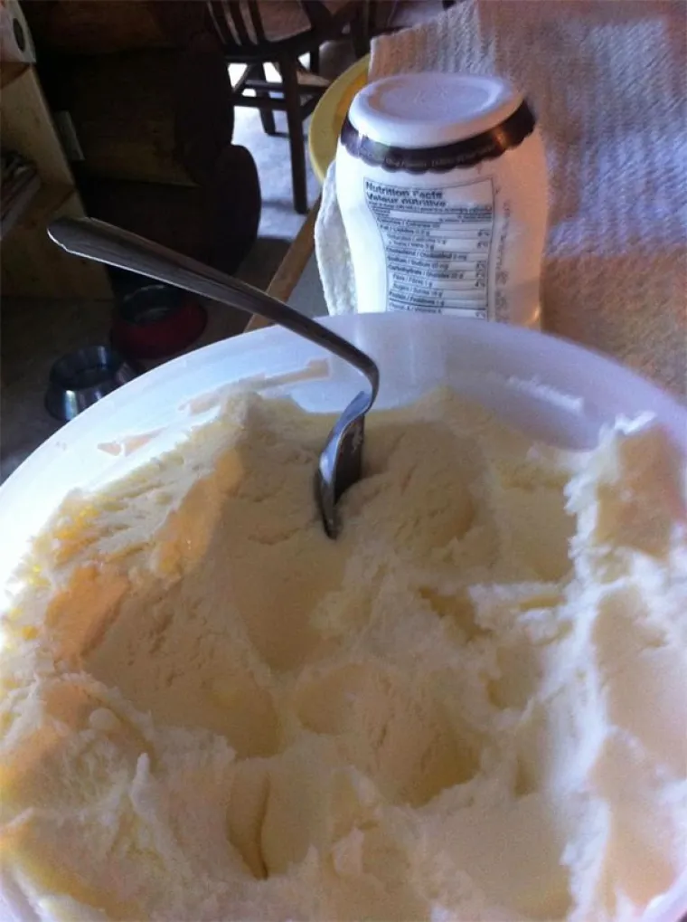 Fotografije nesretnih ljudi koji nisu pljunuli iza sebe tri puta nakon &scaron;to im je crna mačka pre&scaron;la put