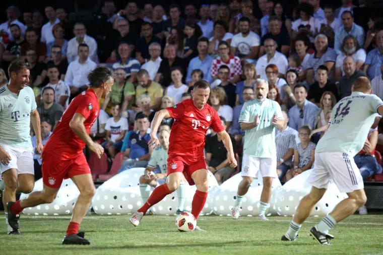 Hrvatske i Bayernove nogometne legende priredile povijesni spektakl u Areni