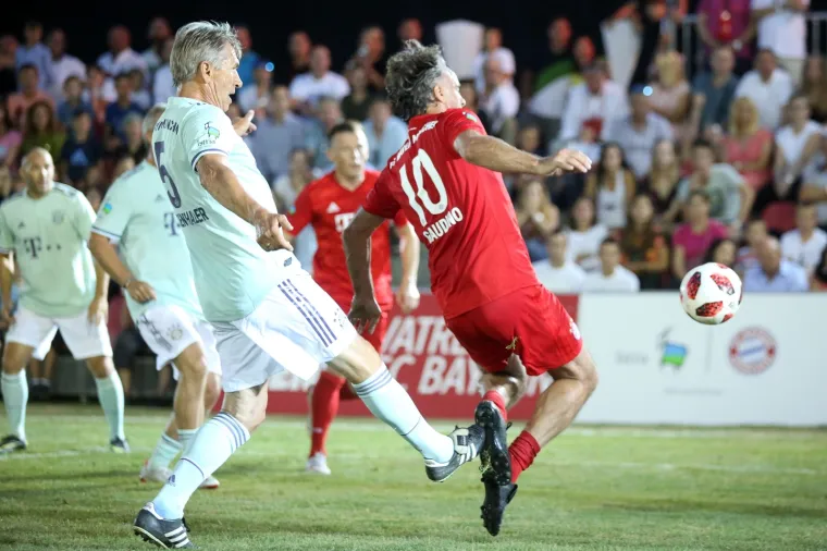 Hrvatske i Bayernove nogometne legende priredile povijesni spektakl u Areni