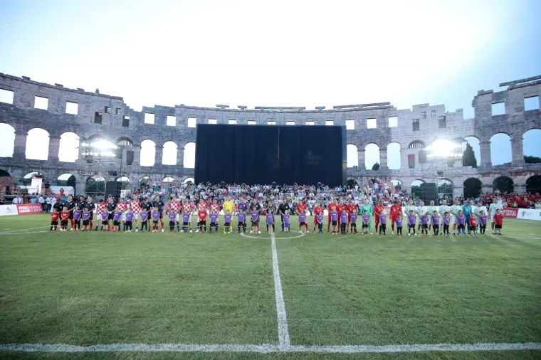 Hrvatske i Bayernove nogometne legende priredile povijesni spektakl u Areni
