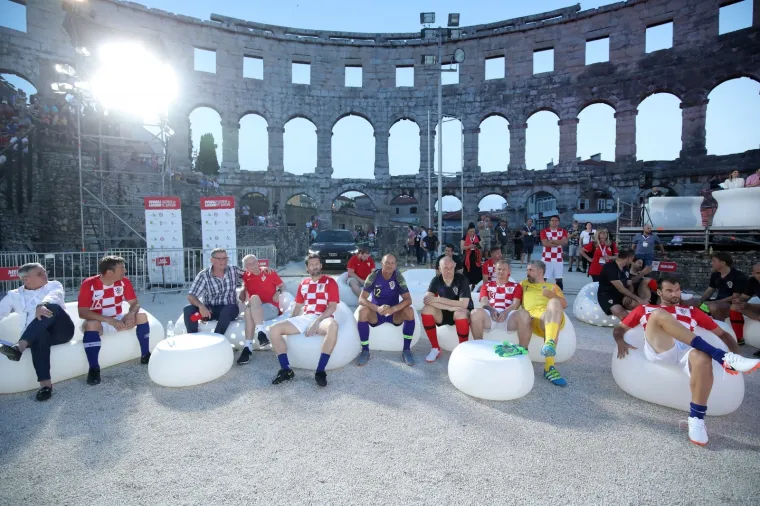 Hrvatske i Bayernove nogometne legende priredile povijesni spektakl u Areni