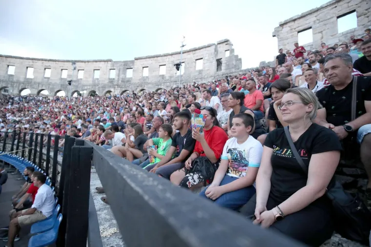 Hrvatske i Bayernove nogometne legende priredile povijesni spektakl u Areni