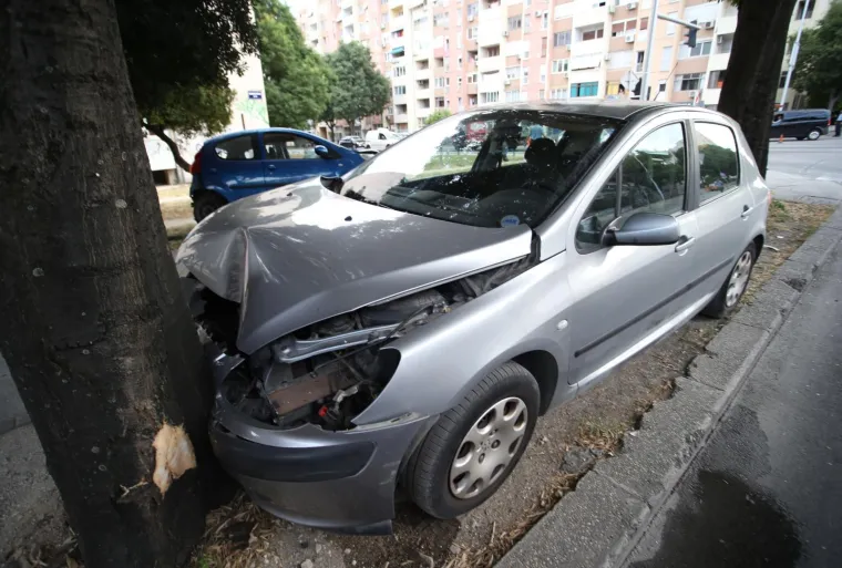 UŽAS U SPLITU: U sudaru četiri automobila poginula djevojka