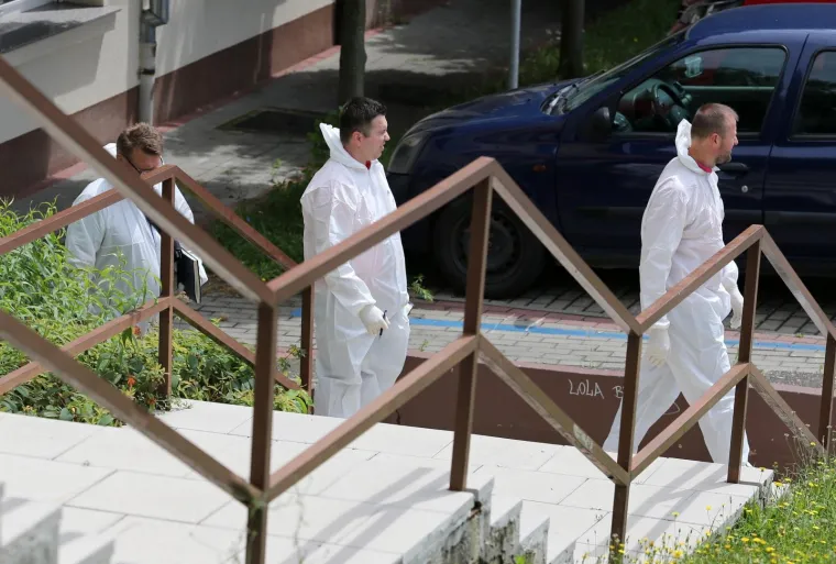 TRAGEDIJA U ĐAKOVU: U&scaron;ao u Centar za socijalnu skrb i počeo pucati. Žena mrtva, mu&scaron;karac ranjen