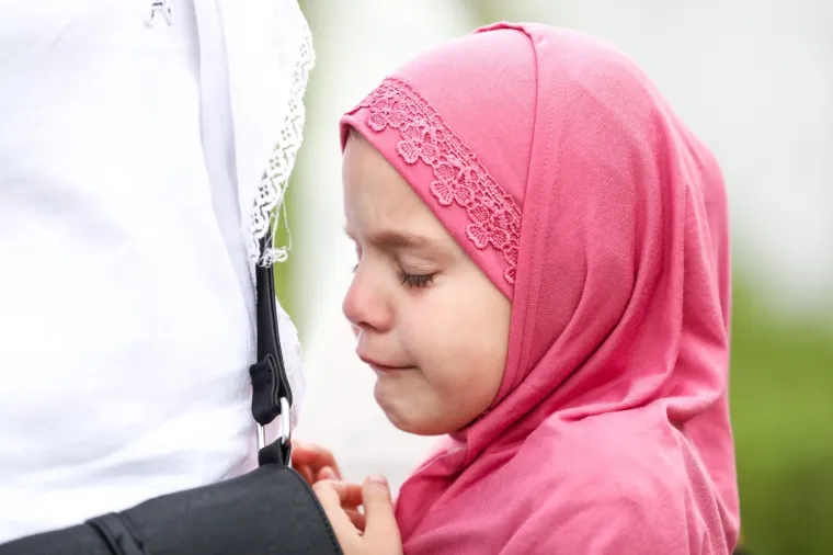 Plač i jauci odzvanjaju grobljem u Potočarima: Najmlađa ukopana žrtva imala je samo 16 godina