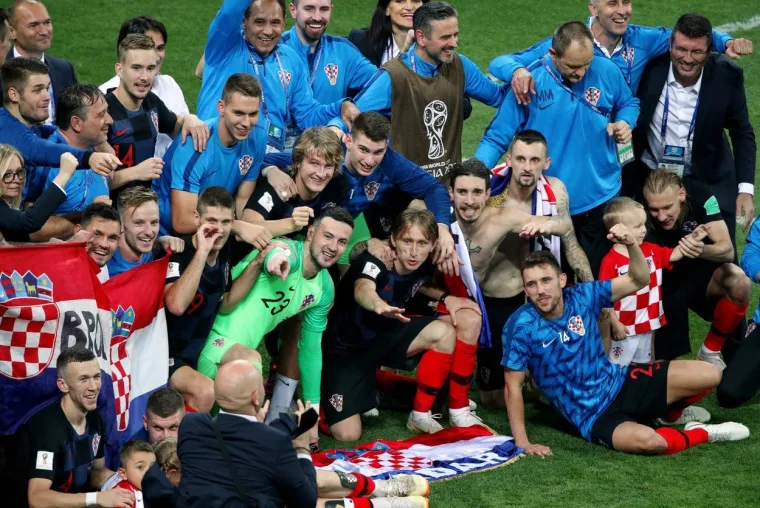 [FOTO] JO&Scaron; UVIJEK SANJAMO: Ovo su prizori za povijest koje ćemo zauvijek pamtiti; Vatreni, hvala vam na neopisivoj sreći