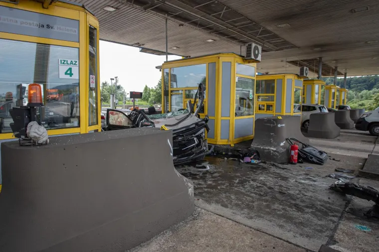 KAOS NA NAPLATNIM KUĆICAMA SVETA HELENA: Četvero ljudi je ozlijeđeno; policija obavlja očevid