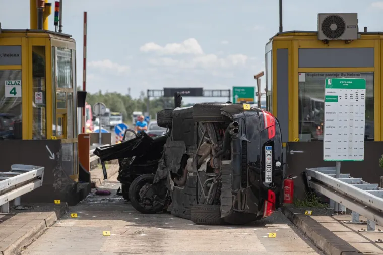 KAOS NA NAPLATNIM KUĆICAMA SVETA HELENA: Četvero ljudi je ozlijeđeno; policija obavlja očevid