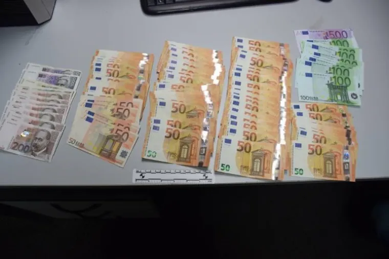 Kod osumnjičenih su pronašli i više od 100 tisuća kuna