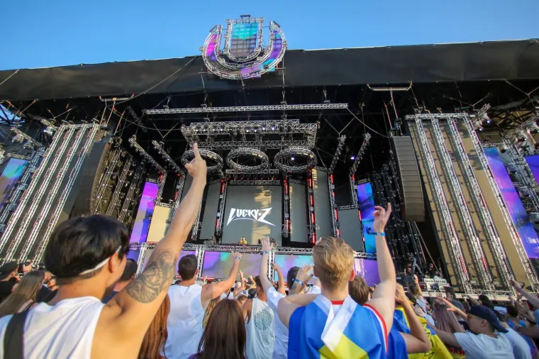 INVAZIJA PARTIJANERA NA SPLITSKU ULTRU: David Guetta oduševio ranim nastupom, pogledajte atmosferu