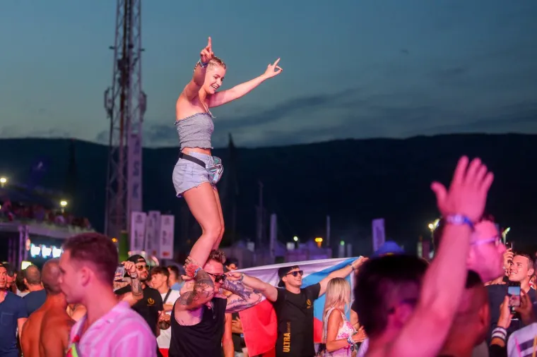 INVAZIJA PARTIJANERA NA SPLITSKU ULTRU: David Guetta odu&scaron;evio ranim nastupom, pogledajte atmosferu