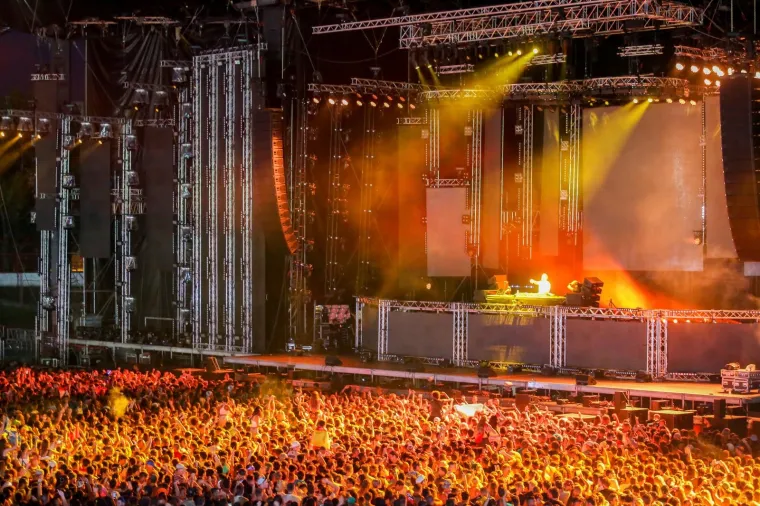 INVAZIJA PARTIJANERA NA SPLITSKU ULTRU: David Guetta odu&scaron;evio ranim nastupom, pogledajte atmosferu