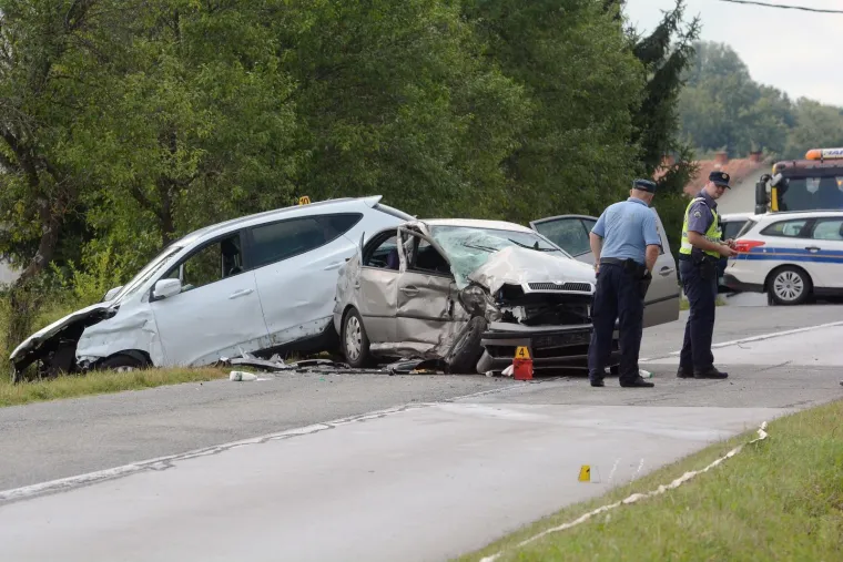 Pre&scaron;ao u suprotan smjer i poginuo, dječak se bori za život