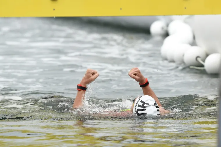 PLIVALI SU PET KILOMETARA, DALI SVE OD SEBE: Ovo su istinski &scaron;ampioni