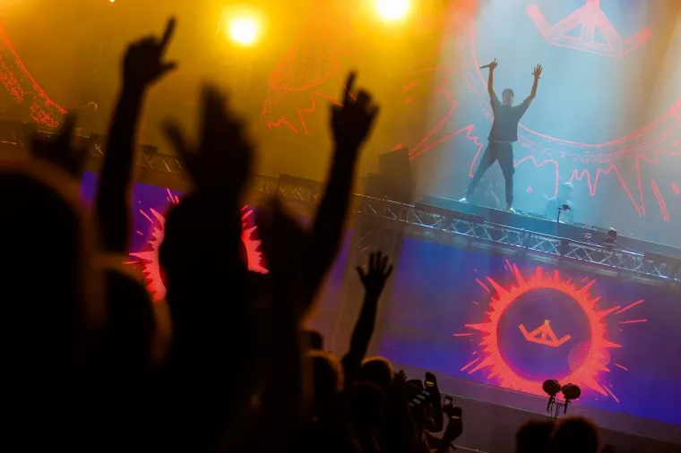 SPLIT POD OPSADOM LJEPOTICA: Na Ultri ih ima svakakvih, pogledajte kakav im je izbor odjeće