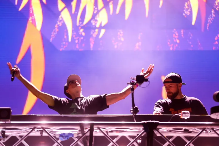 SPLIT POD OPSADOM LJEPOTICA: Na Ultri ih ima svakakvih, pogledajte kakav im je izbor odjeće