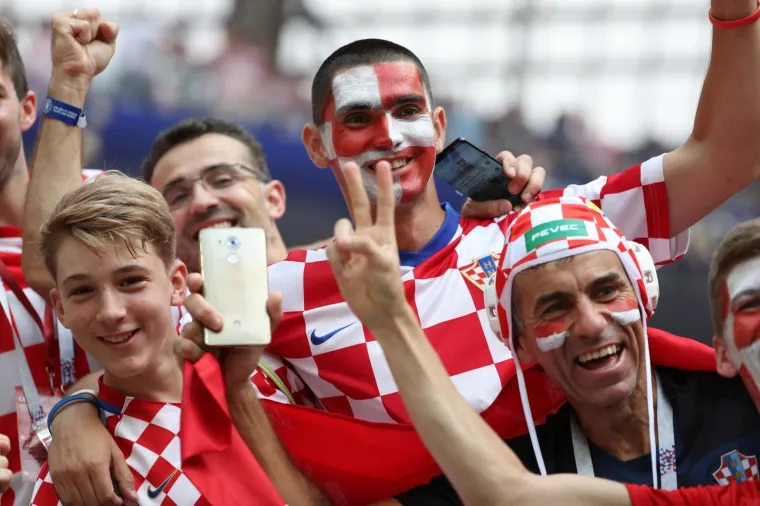 Emocije na najjače: Vatreni su prije točno godinu dana ispisali povijest, a Grabar-Kitarović odu&scaron;evila je svijet!