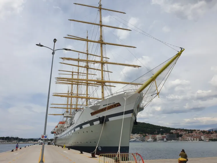 U Splitu premjera Flying Clippera: Najveći jedrenjak na svijetu ući će u Guinnessa!