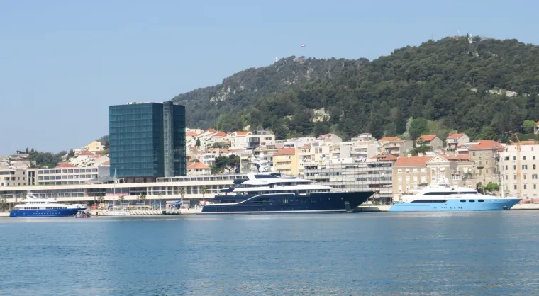 Tko je misteriozni vlasnik luksuzne jahte u Gružu? Povezivala se s ruskim oligarhom Kerimovom...