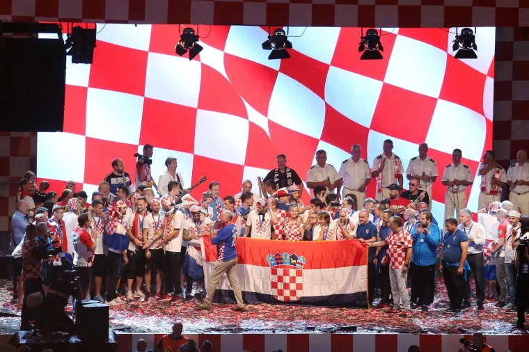 Gdje ste bili 16. srpnja 2018.? Prisjetite se dana kad je Hrvatska stala i bila kao jedno