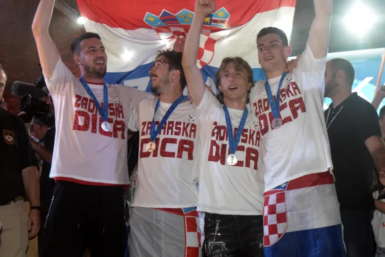 Gdje ste bili 16. srpnja 2018.? Prisjetite se dana kad je Hrvatska stala i bila kao jedno