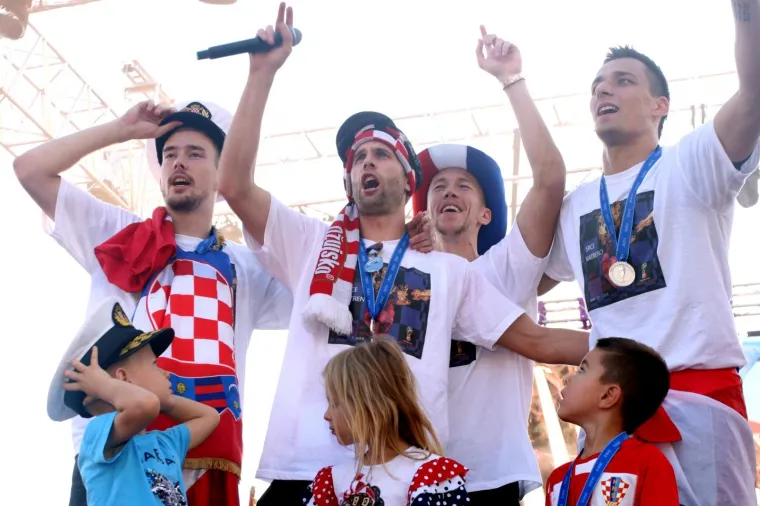 Gdje ste bili 16. srpnja 2018.? Prisjetite se dana kad je Hrvatska stala i bila kao jedno